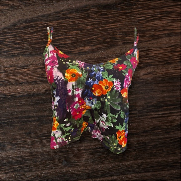 Top - Picture 6 of 10